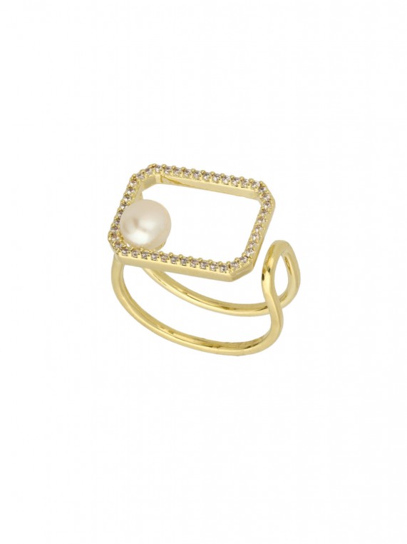 Gold Plated Statement Ring styled with Man made Cubic Zirconia and Cultured Pearl